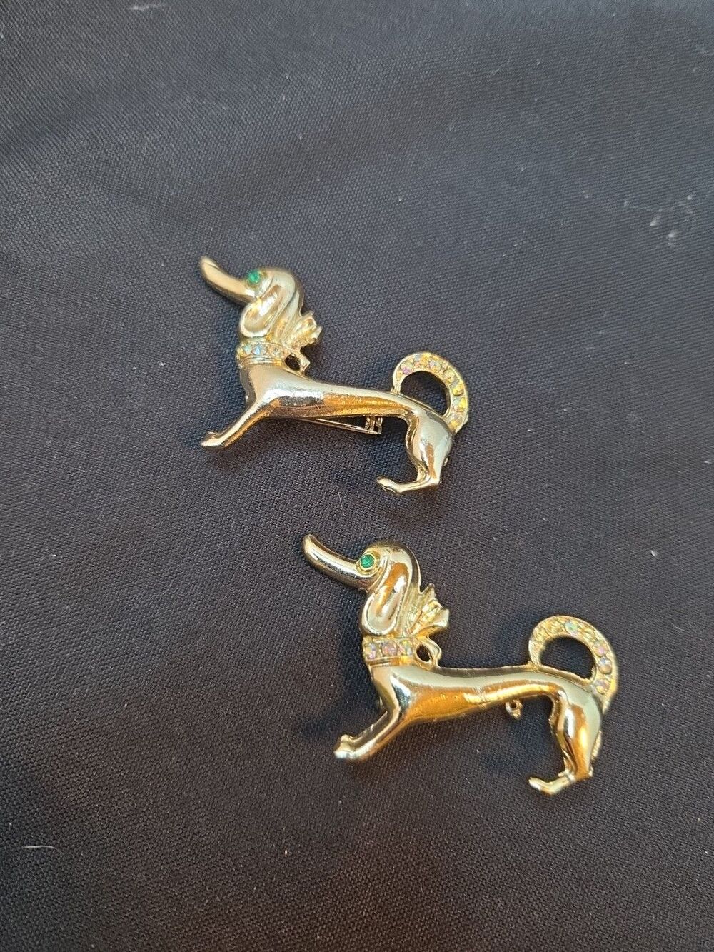 Set Of 2 Vintage gold tone dachshunds brooch pins With Crystals Weiner Dog